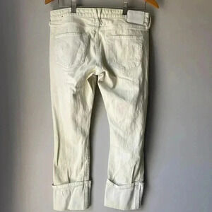 True Religion LIV  low rise distressed capri denim size 28